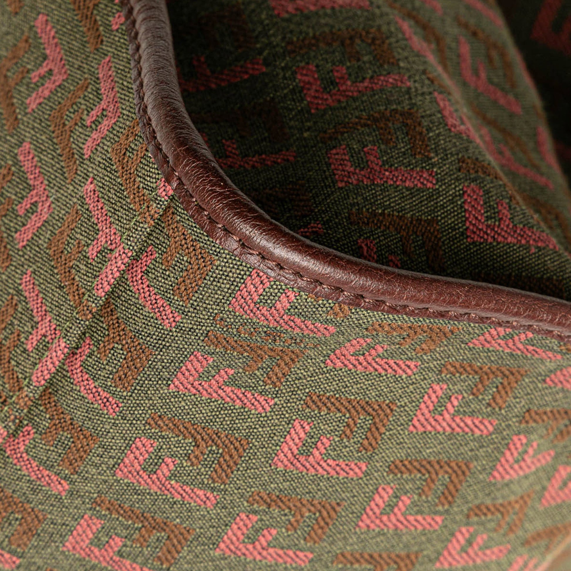Close-up of FF logo canvas pattern on the corner of the tote bag